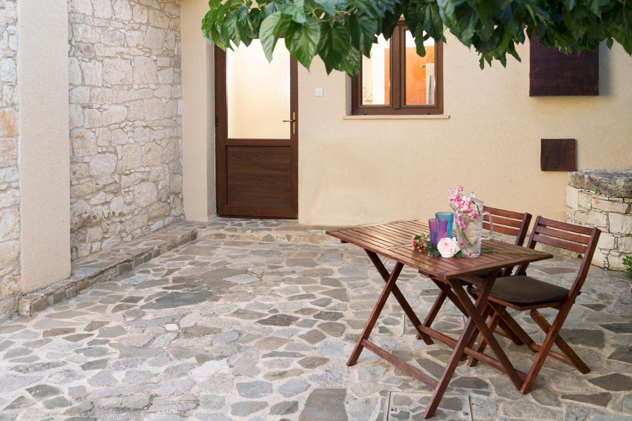 فيلا Salamiou Stone House بافوس المظهر الخارجي الصورة