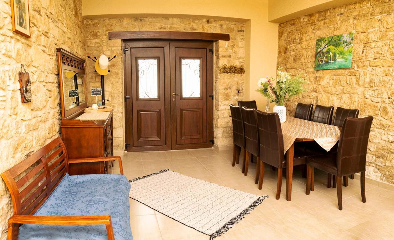 فيلا Salamiou Stone House بافوس المظهر الخارجي الصورة