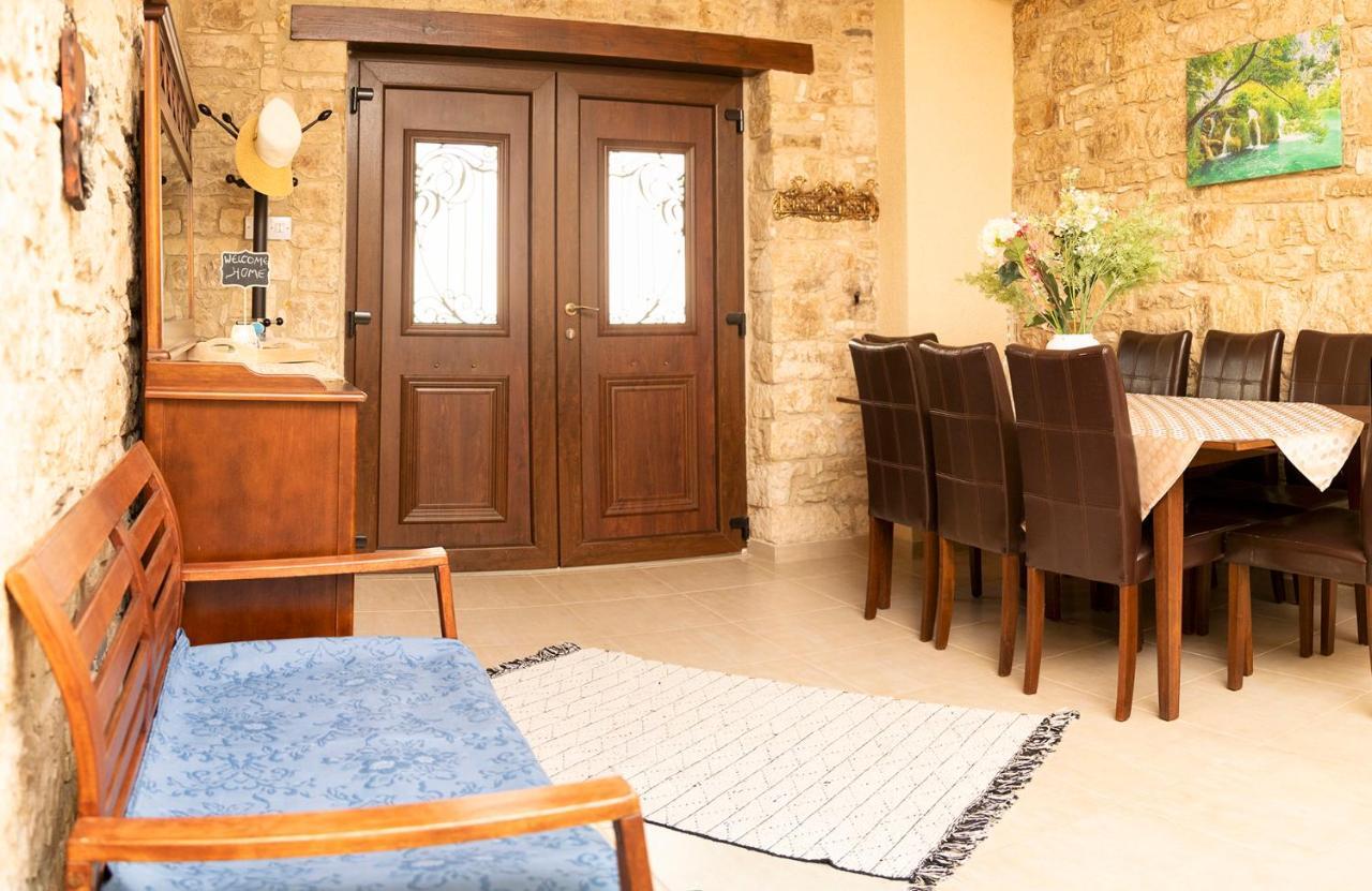 فيلا Salamiou Stone House بافوس المظهر الخارجي الصورة